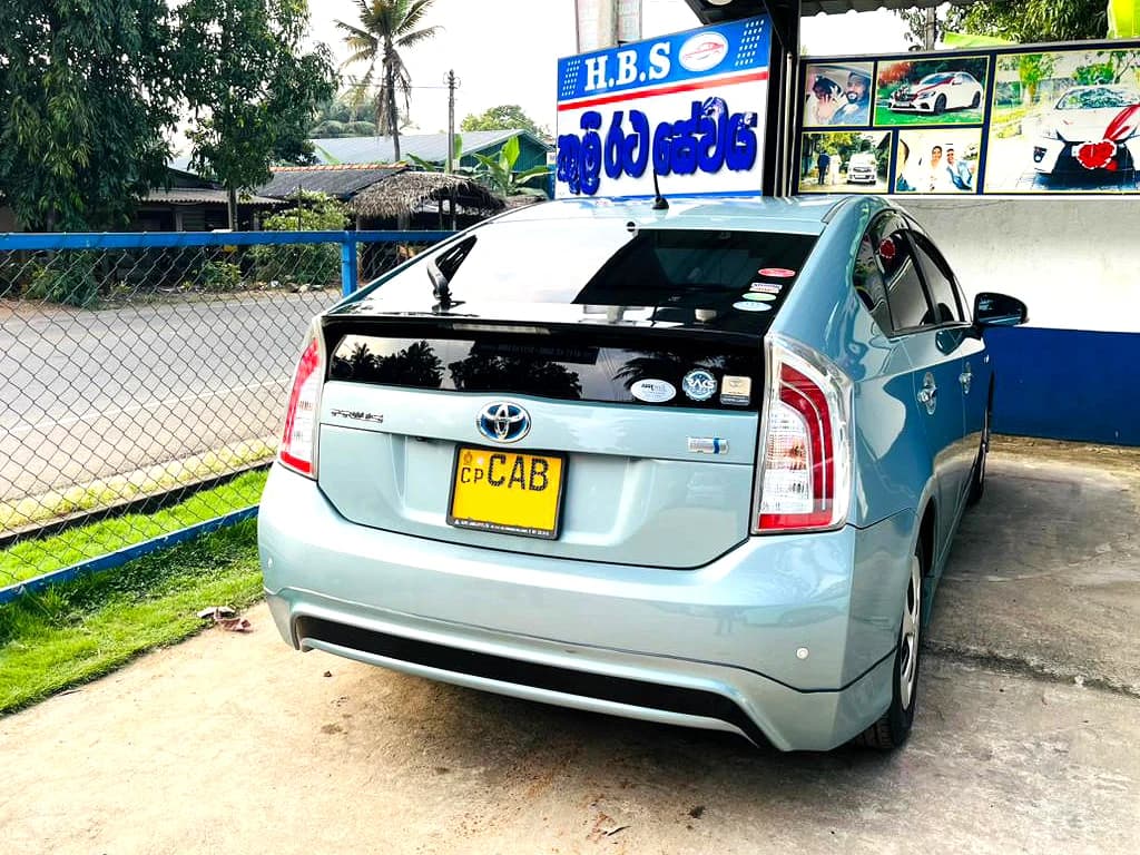 PRIUS - slide 3