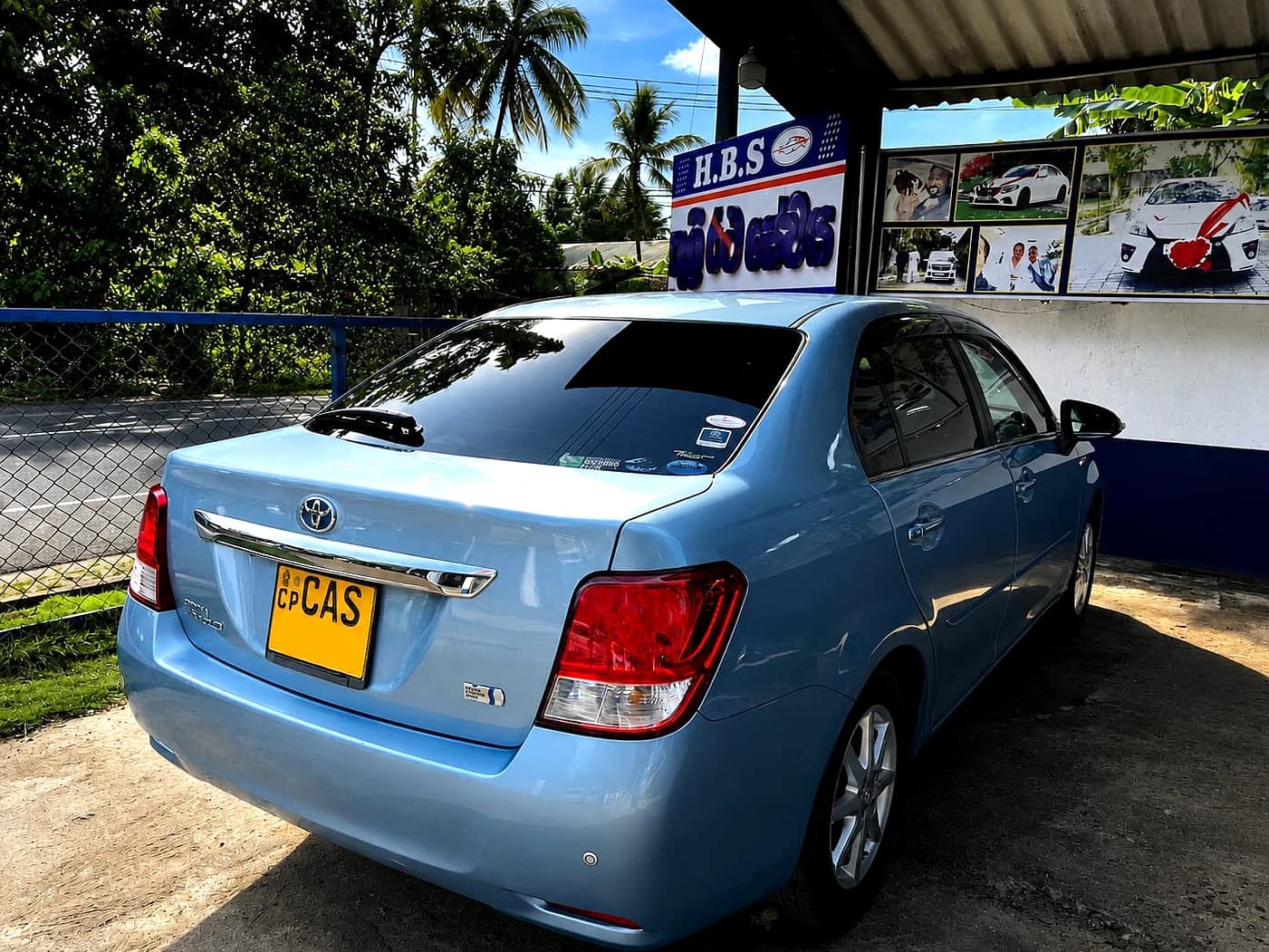 TOYOTA AXIO - slide 3