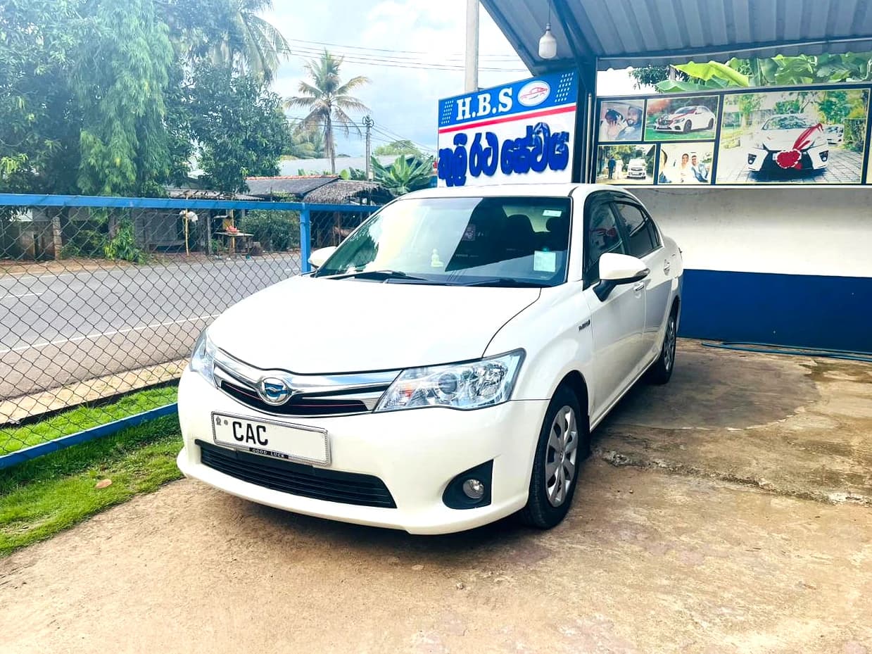 TOYOTA AXIO - slide 1
