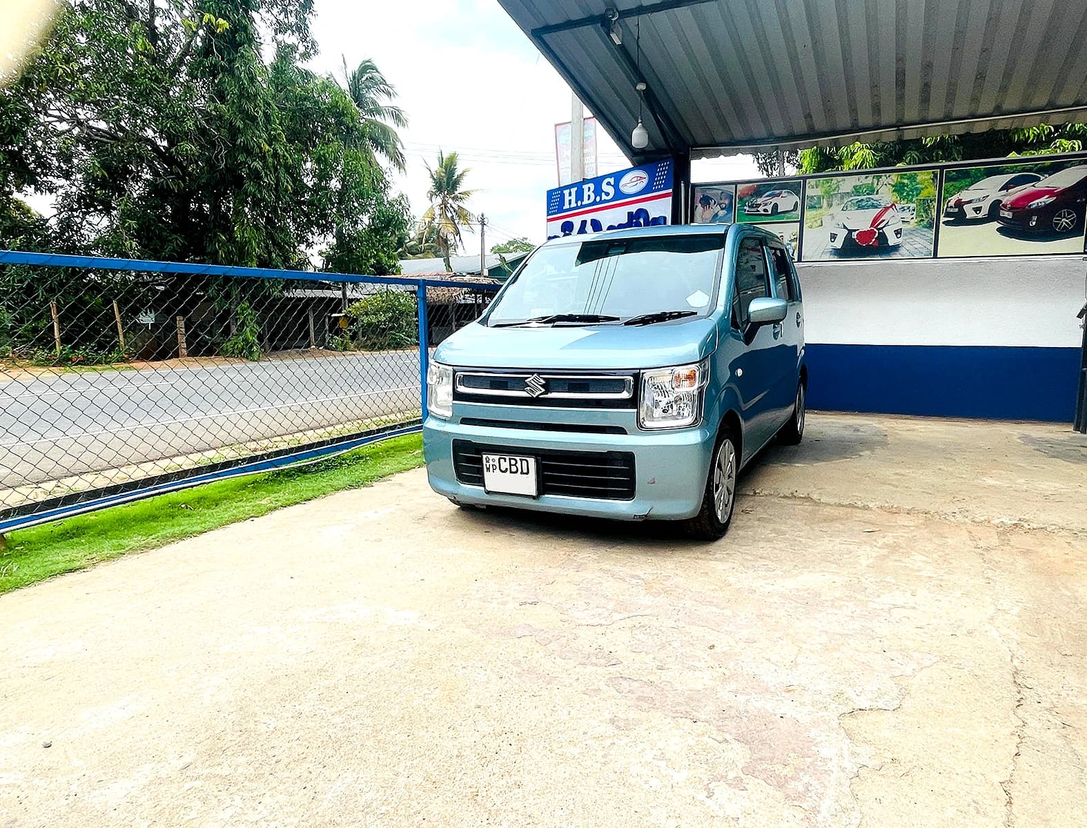 SUZUKI WAGON R - slide 1