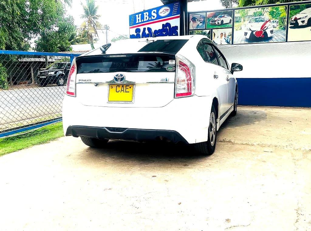 TOYOTA PRIUS - slide 3