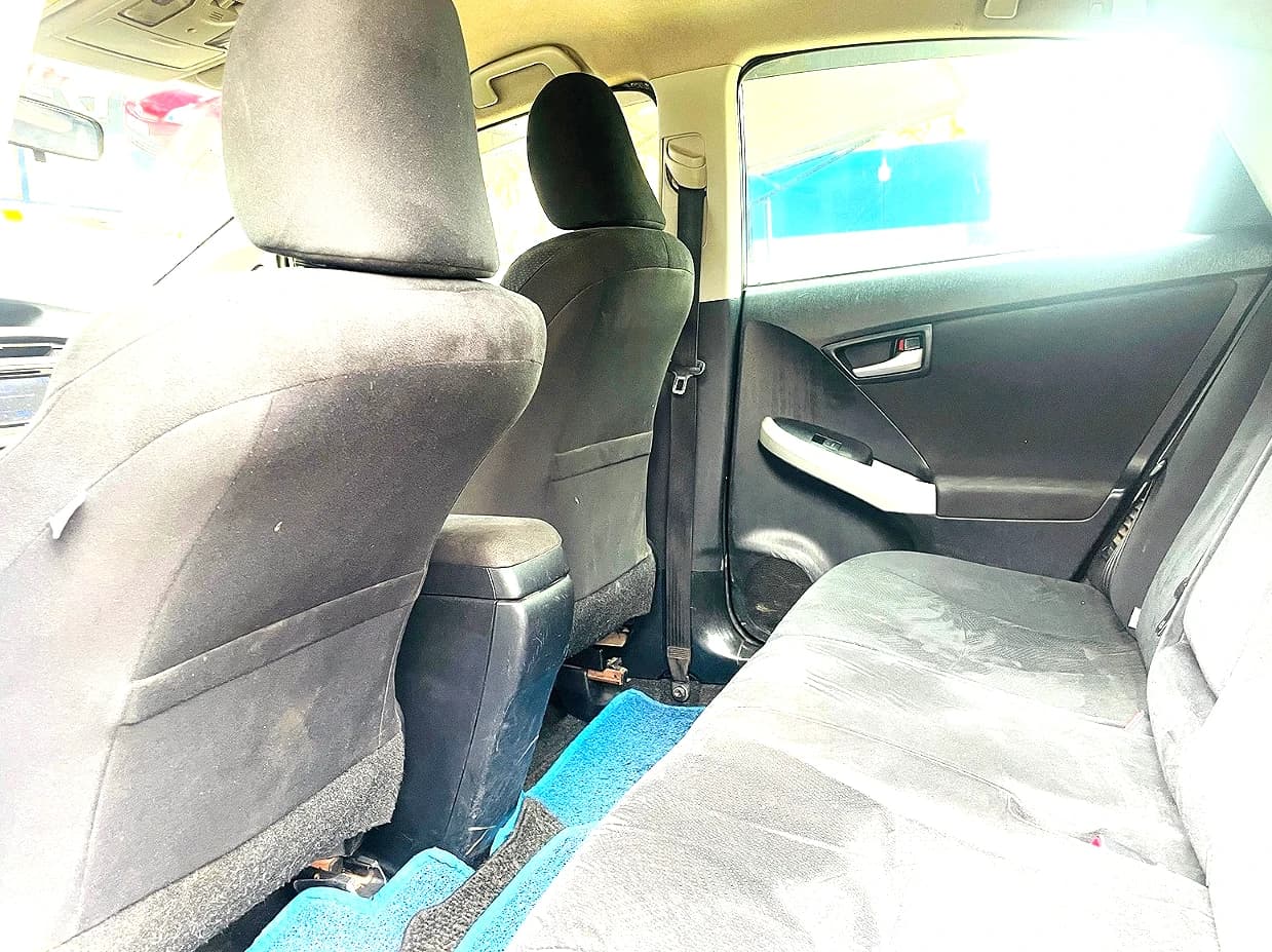 TOYOTA PRIUS - slide 5