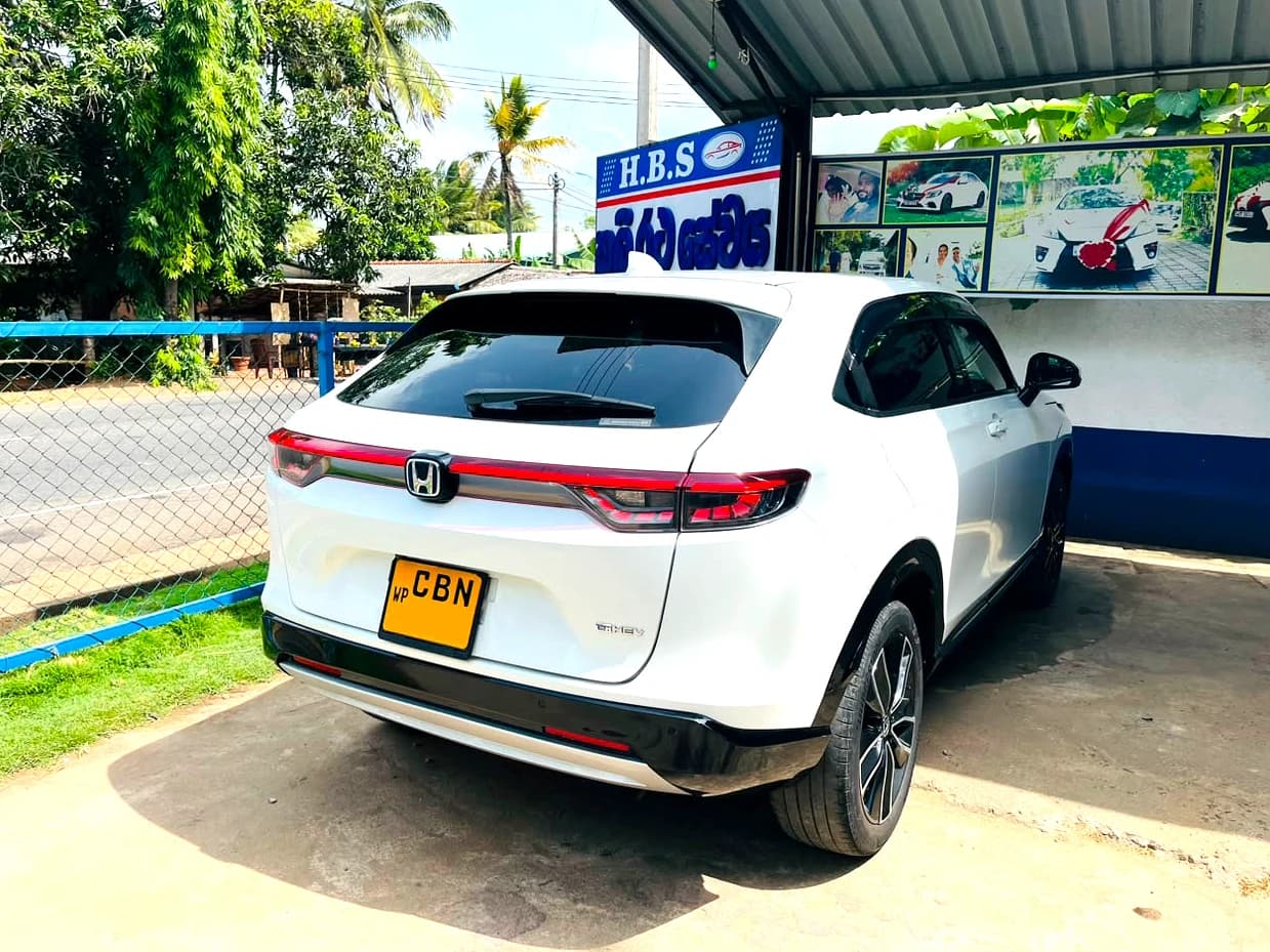 HONDA VEZEL - slide 3