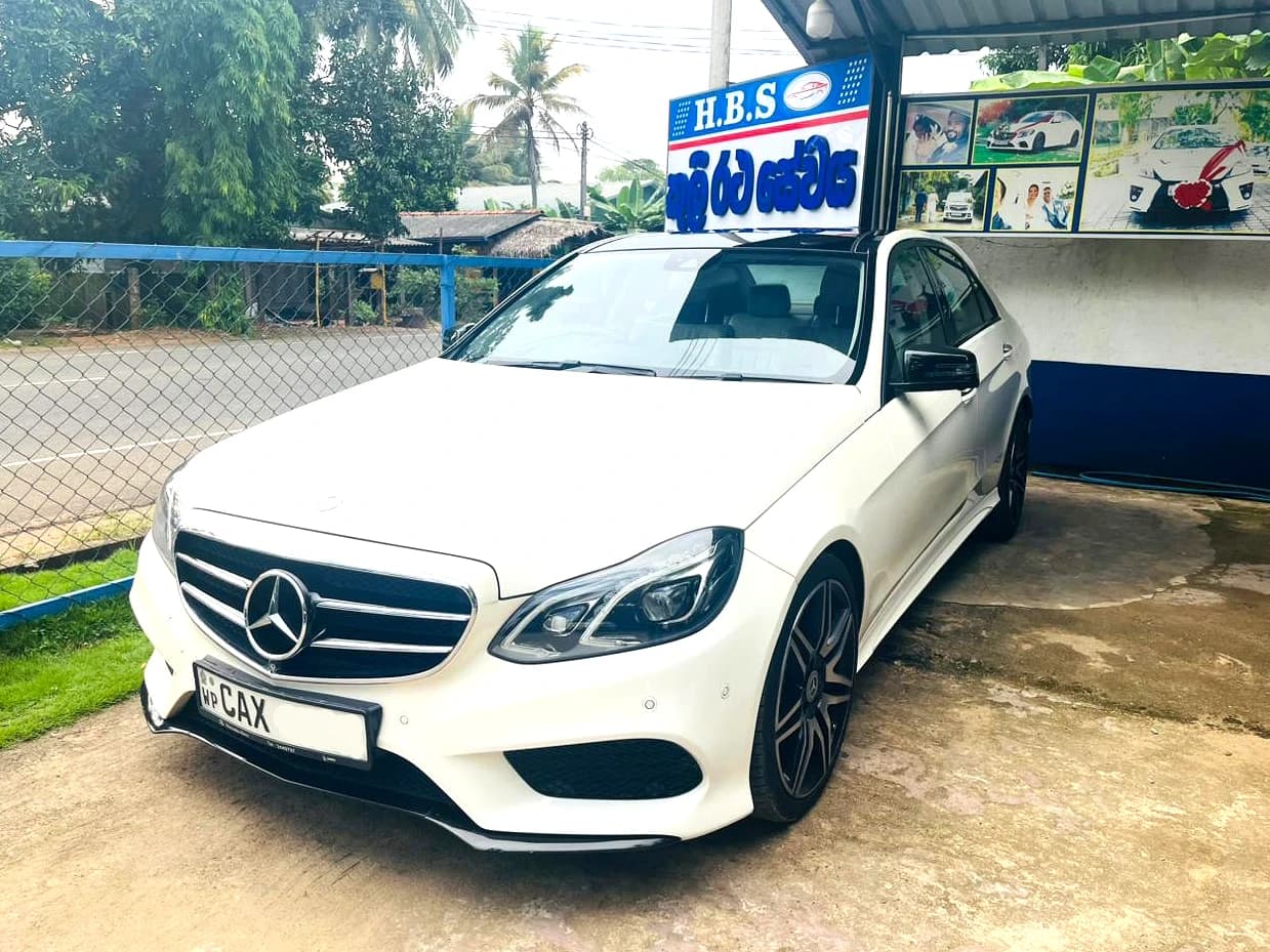MERCEDES BENZ - slide 1