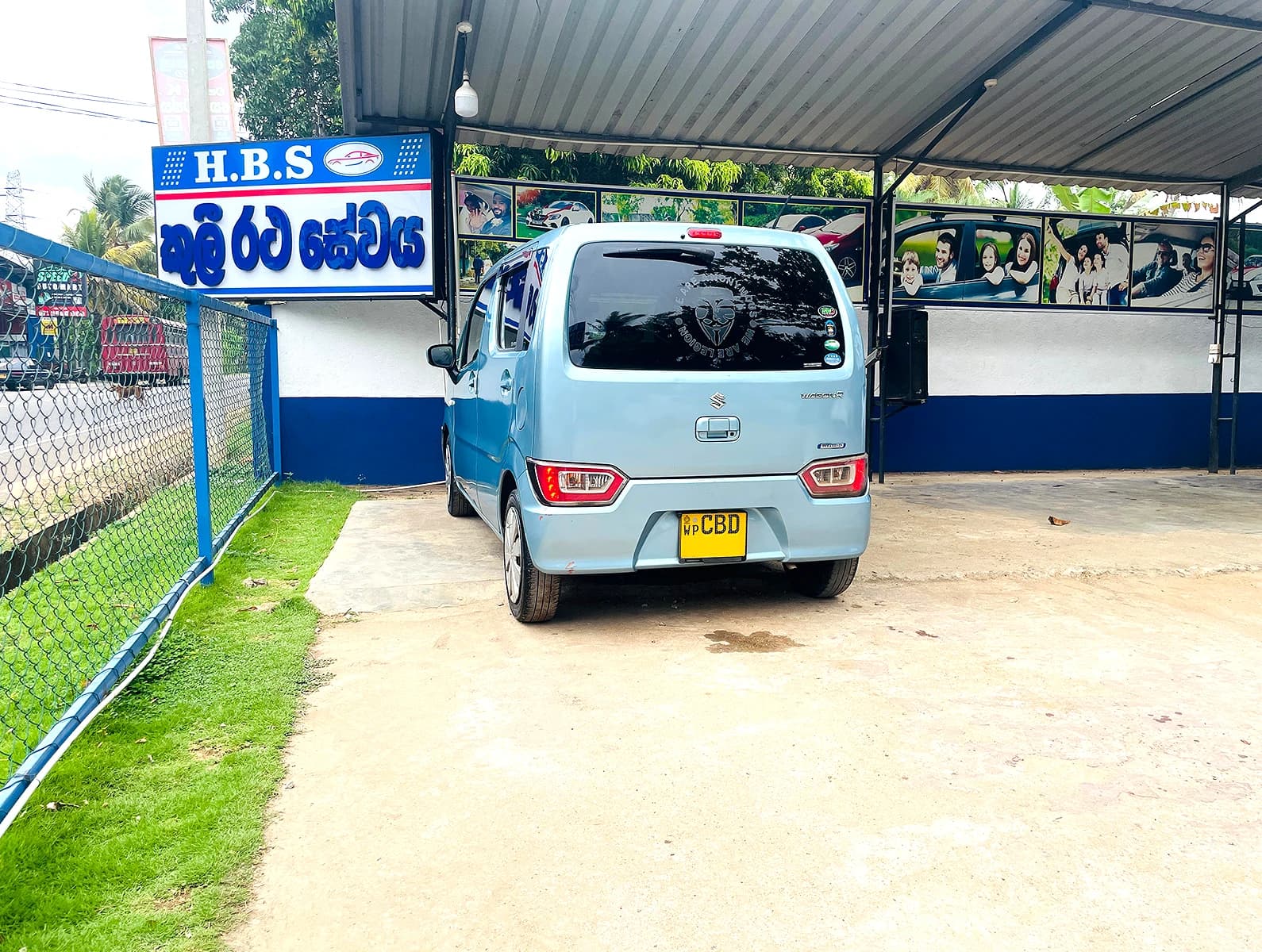 SUZUKI WAGON R - slide 2