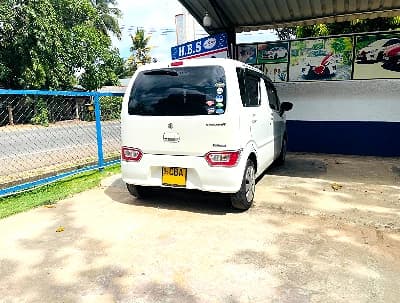 SUZUKI WAGON R - slide 3