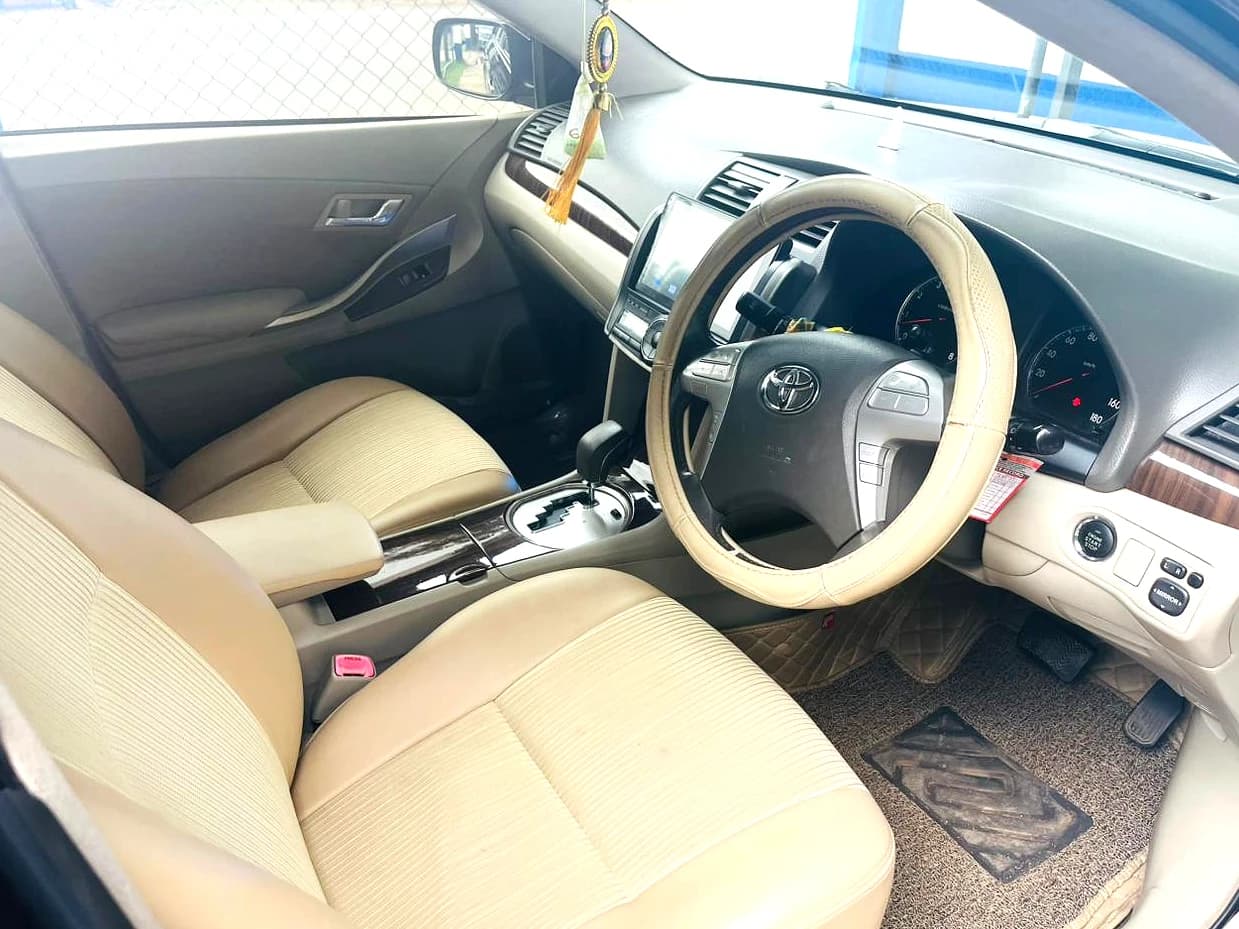 TOYOTA ALLION - slide 4