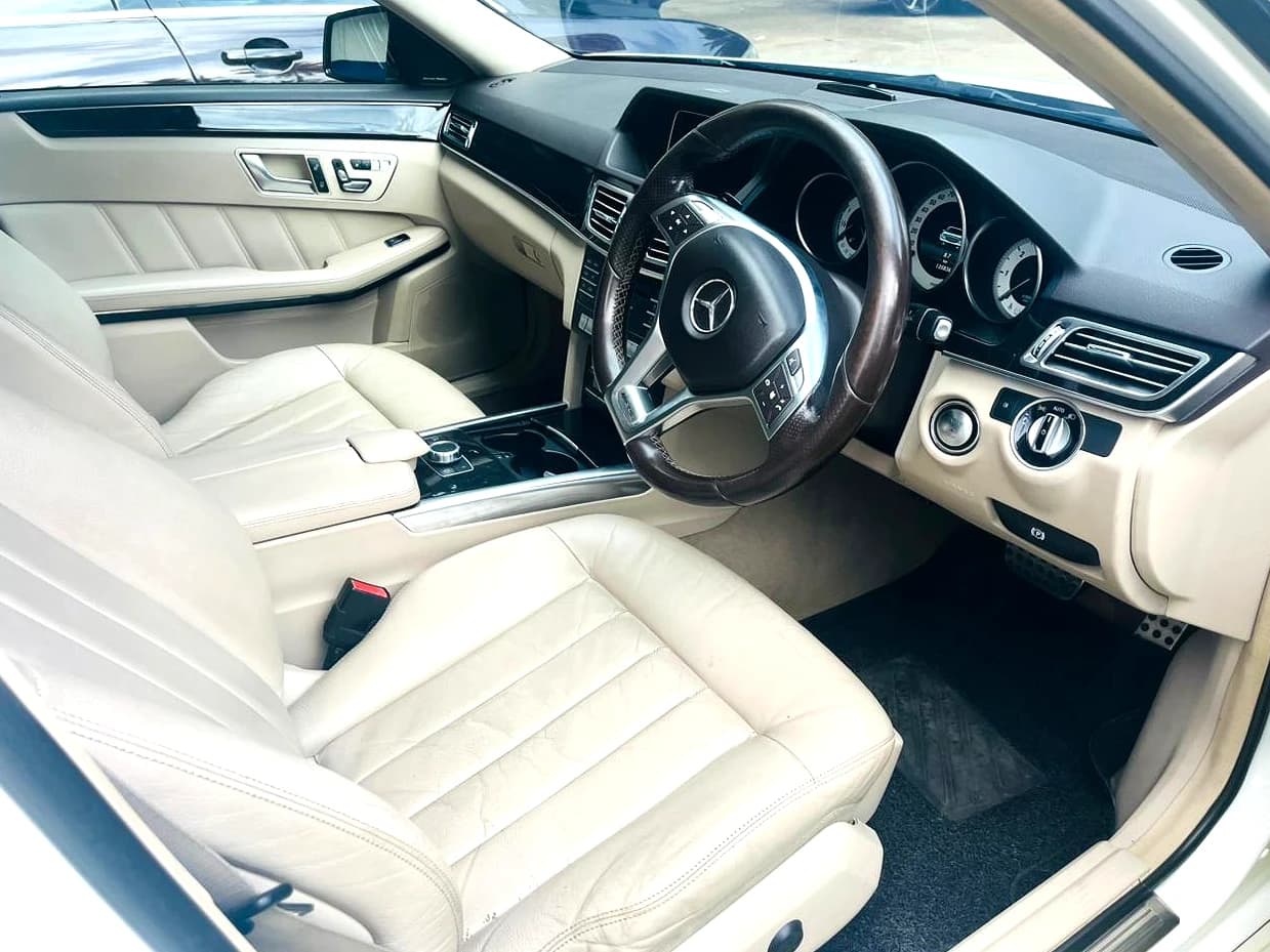 MERCEDES BENZ - slide 4